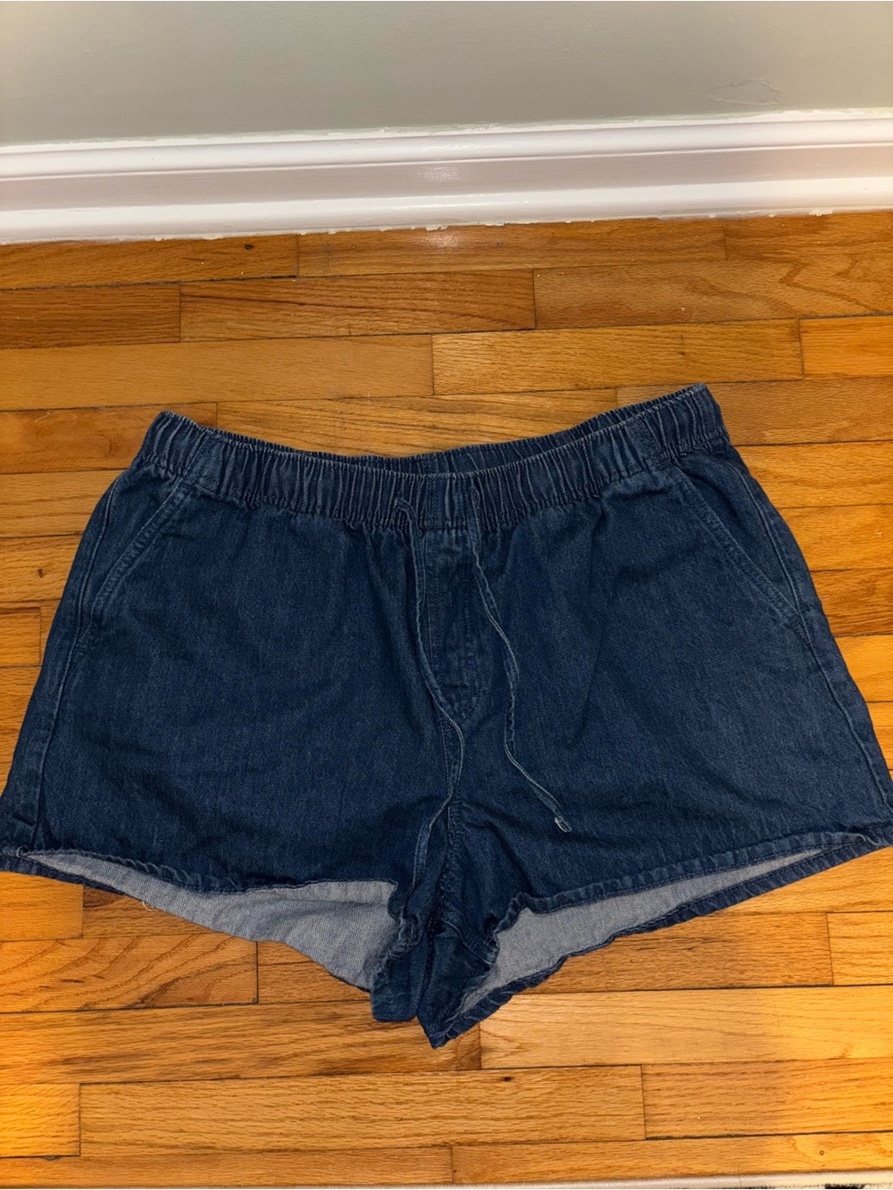Old Navy 100% Cotton Women's Blue Elastic-Waist Denim Shorts